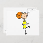 Meisje met T-shirts met Basketball en cadeaus Briefkaart (Voorkant / Achterkant)