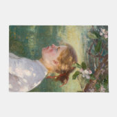 Meisje onder de Apple-boom (van Danielson-Gambogi) Deurmat (Voorkant)