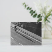 Meisje op een fiets BW Briefkaart (Staand voorkant)