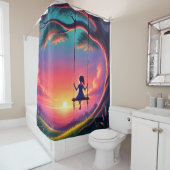 Meisje op een zingertje douchegordijn (In situ)