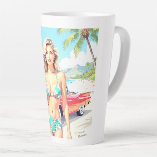 Meisje op het strand met een klassieke auto latte mok (Rechterhoek)