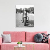 Meisje op motorfiets, 1937 canvas afdruk (Insitu (Woonkamer))