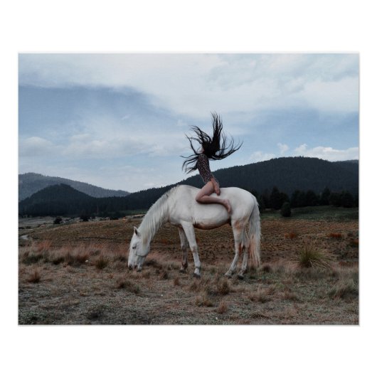 Meisje op paard perfect poster (Voorkant)