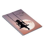 Meisje op schommel met maan notitieboek (Rechterzijde)