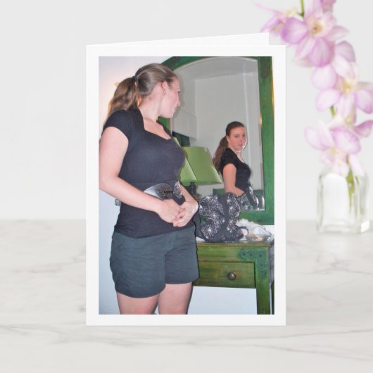 Meisje op zoek in spiegelportret kaart (Orchidee)