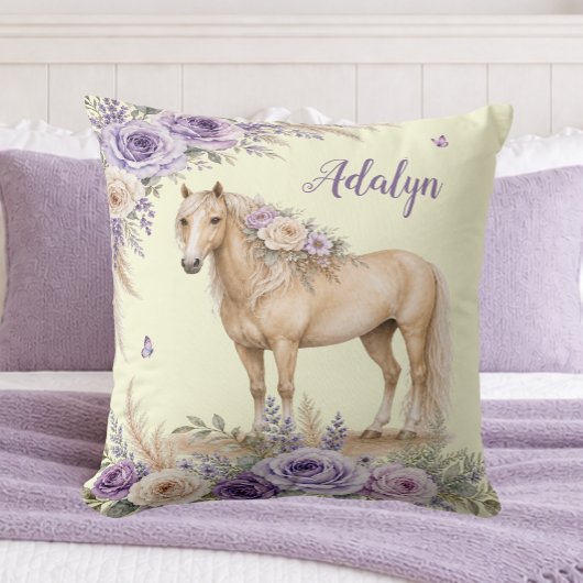 Meisje Paars Geel Roos Paard Monogram Kussen
