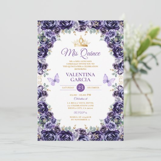 Meisje Paarse Quinceañera 15 Anos Bloemen Gouden K Kaart (Staand voorkant)