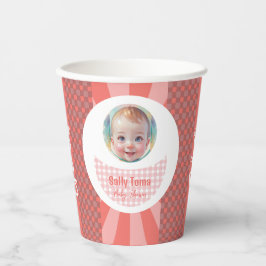 meisje papieren bekers