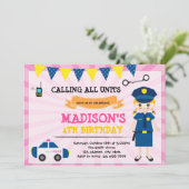 Meisje politieagent verjaardag uitnodiging (Staand voorkant)