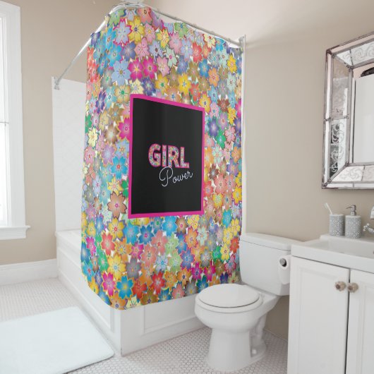 Meisje Power | Roze Meisje Mooie Wildflower Vrouwe Douchegordijn (In situ)