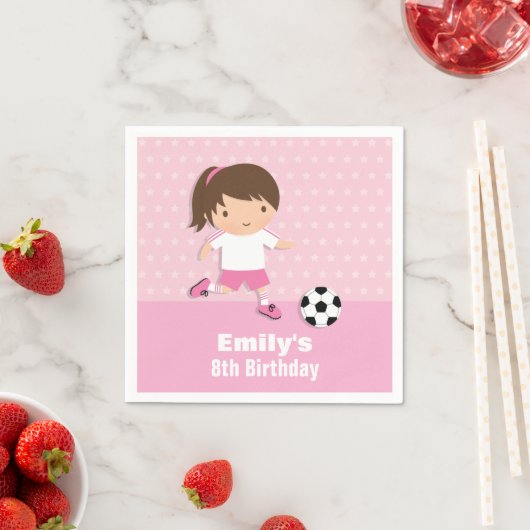 Meisje Roze Voetbal Verjaardagsfeest Levert Servet (Insitu)