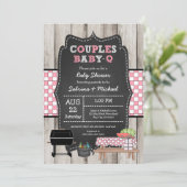 Meisje rustiek hout koppels Baby Q douche uitnodig Kaart (Staand voorkant)