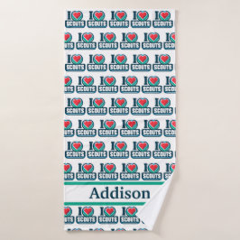 Meisje scouting in hart scouts handdoek