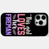 Meisje shows liefde voor haar brandweerman partner Case-Mate iPhone case (Achterkant (horizontaal))