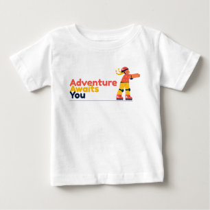 Meisje speelt met Schaatsen