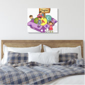 Meisje staat met opgestoken armen en jongens zitte canvas afdruk (Insitu (Slaapkamer))