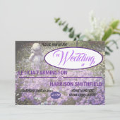 Meisje standbeeld met blauw violette phlox vergete kaart (Staand voorkant)