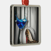 meisje stilletos , martini cocktailparty metalen ornament (Rechts)