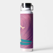 Meisje surft bij zonsondergang. waterfles (Achterkant)