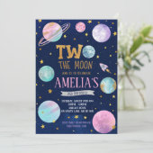 Meisje Twee De Maan Verjaardag Kaart (Staand voorkant)