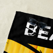 Meisje van de Tropische Baeach Sunset Party Strandlaken (In situ)