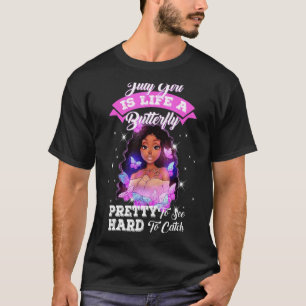 Meisje van juli is vlinder mooi om te zien moeilij t-shirt