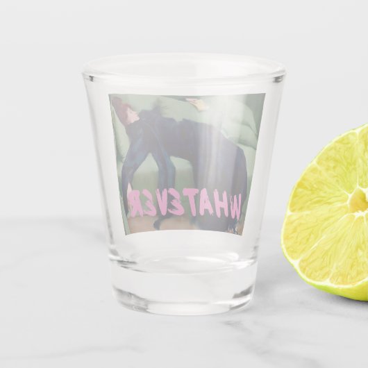 Meisje veranderde kunst, wat dan ook, cool shot glas (Achterkant)