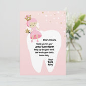 Meisje verloor de eerste Tooth Kaart. Tooth Fairy  Feestdagenkaart (Staand voorkant)