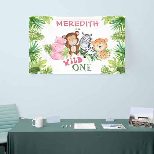 Meisje Wild Een Oerwoud Safari 1e Verjaardag Spandoek (Beurs)