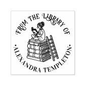 Meisje zittend op boeken lezend #3 Bibliotheek boe Zelfinktende Stempel (Design)