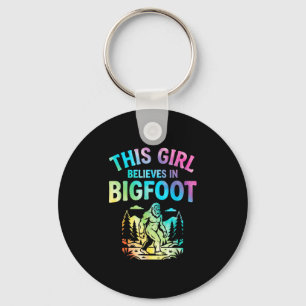 Meisjes bigfoot gelovige tie dye sasquatch cryptid sleutelhanger