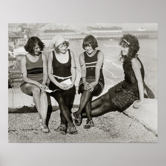 Meisjes bij Atlantic City Beach, 1922.  foto Poster (Voorkant)