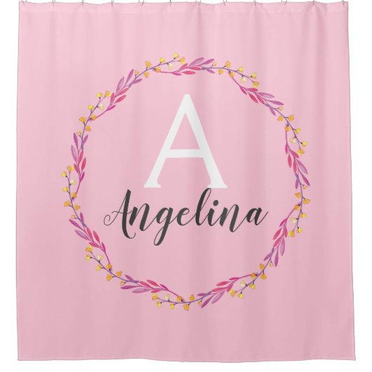 Meisjes Bleek Blush Roze Floral Wreatmonogram Naam Douchegordijn (Voorkant)