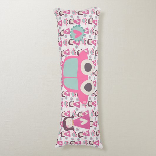 Meisjes die plaatsen zoeken lichaamskussen (Voorkant Verticaal)