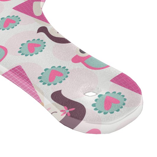 Meisjes die plaatsen zoeken snijplank (Hoek)