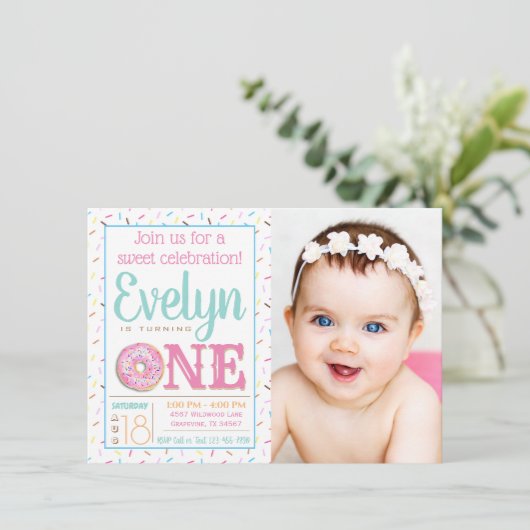 Meisjes Donut Foto 1e Verjaardagsfeest Kaart (Staand voorkant)