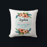 Meisjes Elegant en Cute Floral Birth Stats Nursery Kussen<br><div class="desc">Deze elegante en schattige bloemenkrabben baby gooit kussens uit met schattige zomerbloemen, pastelroze waterverf stippen, en biedt ruimte om je babymeisjes volledige naam toe te voegen, geboortedatum, gewicht en lengte bij de geboorte, en geboorteplaats in een handgeschreven lettertype. Het perfecte griezelige en botanische meisje kondigt je pasgeborene aan, een mooie...</div>