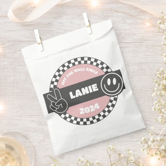 Meisjes geruit skateboard Groovy Road Verjaardag Bedankzakje (Geknipt)