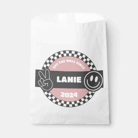 Meisjes geruit skateboard Groovy Road Verjaardag Bedankzakje (Voorkant)