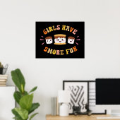 Meisjes hebben nog grappiger Kawaii Camping Smores Poster (Thuiskantoor)