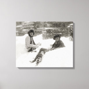 Meisjes in de sneeuw, 1922 canvas afdruk
