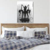 Meisjes in Posing op een rots in het water Canvas Afdruk (Insitu (Slaapkamer))