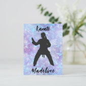 Meisjes Karate Blue Paars gepersonaliseerd Briefkaart (Staand voorkant)