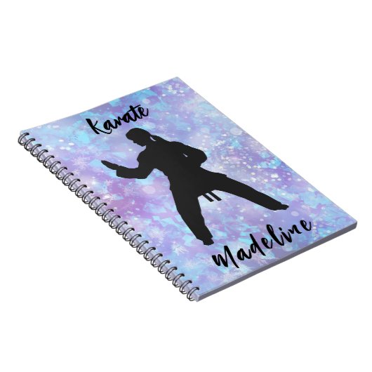 Meisjes Karate Blue Paars gepersonaliseerd Notitieboek (Rechterzijde)