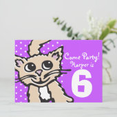 Meisjes kitten paarse uitnodiging (Staand voorkant)