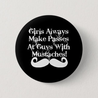 Meisjes maken altijd passages... ronde button 5,7 cm