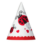 Meisjes met een hartladybug rode naam op 1 verjaar feesthoedjes (Links)