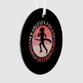 Meisjes met een indset - een onberispelijke spits ornament (voorkant)