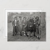 Meisjes met geweren, 1925 briefkaart (Voorkant / Achterkant)