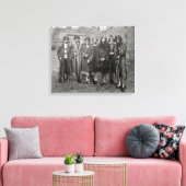 Meisjes Met Geweren, 1925 Canvas Afdruk (Insitu (Woonkamer))